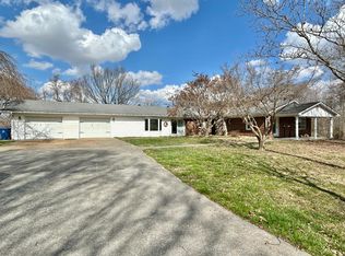 2646 Nelson Valley Rd, Science Hill, KY 42553