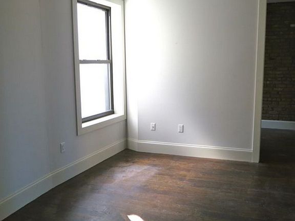 2nd image of 115 S 2nd St #010
