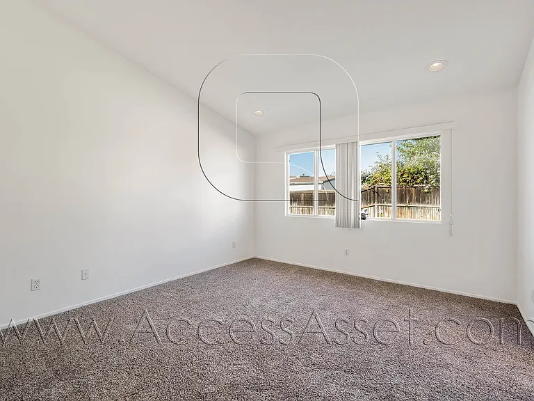 35847 Gerard Dou St — Photo 20