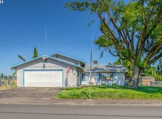 966 N Birch St, Canby, OR 97013