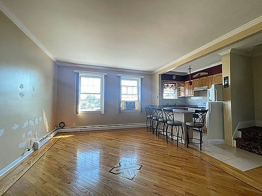 1st image of 760 Tompkins Ave Floor 2
