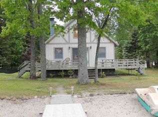 29 Treasure Island Rd, Roscommon, MI 48653