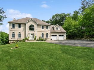 53 Colonel Enoch Dr, Carmel, NY 10512