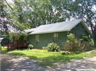 2140 Chavies Rd, Fort Payne, AL 35968