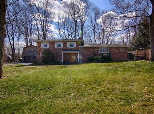 15 Tysley St, Bernardsville, NJ