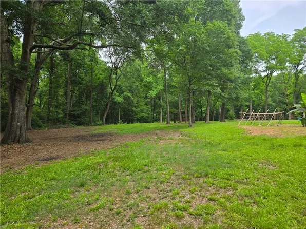 1109 Dixon Bridge Rd #2, Maysville, GA 30558