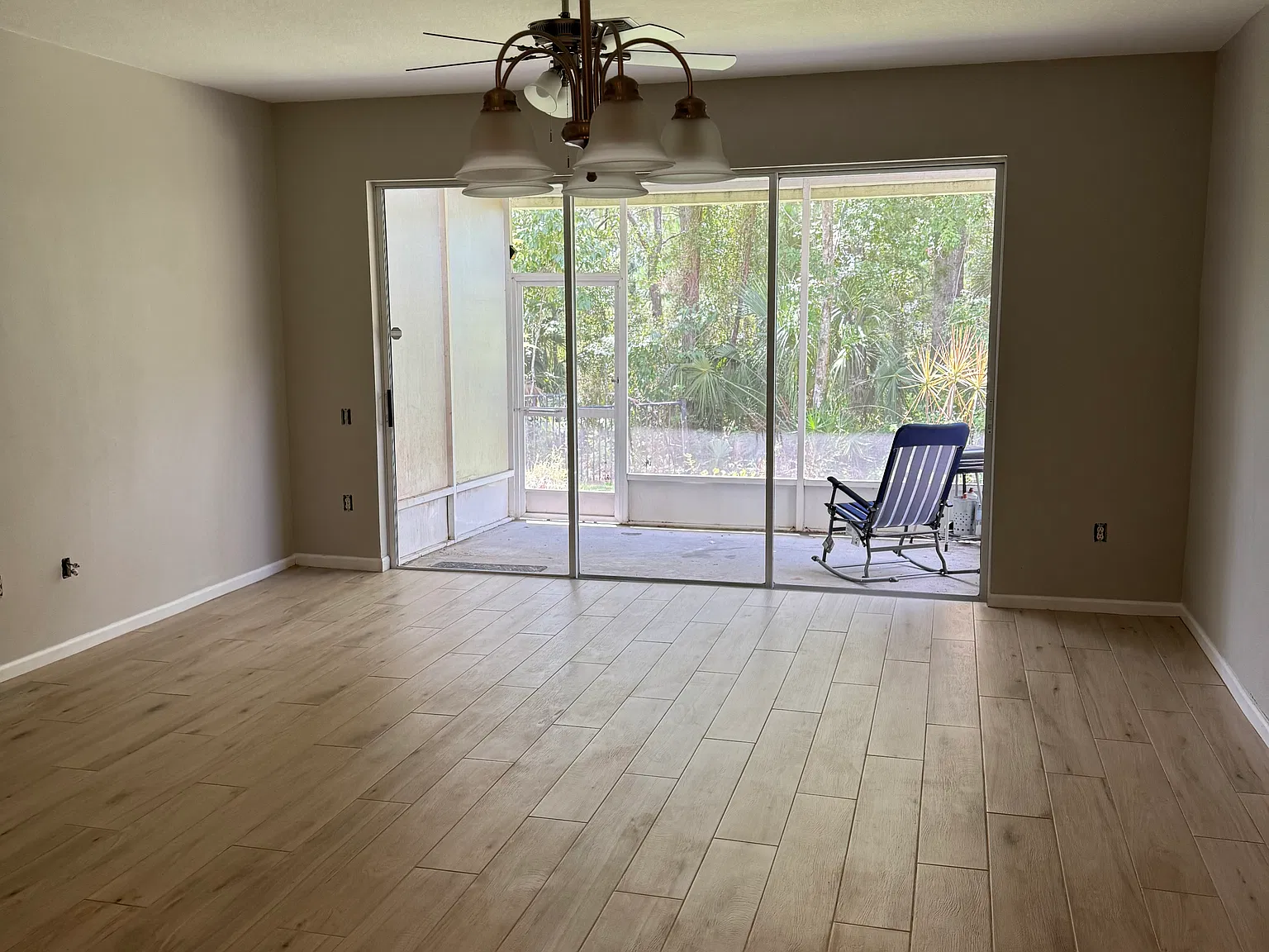3 bed, 2.5 bath, 1588 sqft, $2,000 — Photo 1