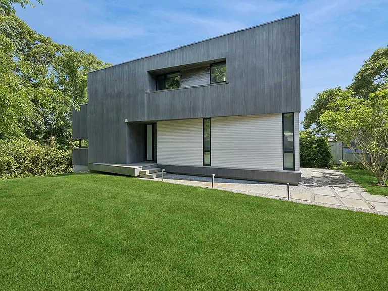 46 Cleveland Dr — Photo 37