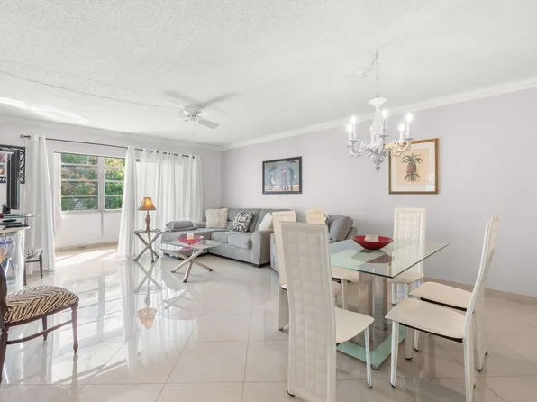 4191 NW 41st Street #214, Lauderdale Lakes, FL 33319