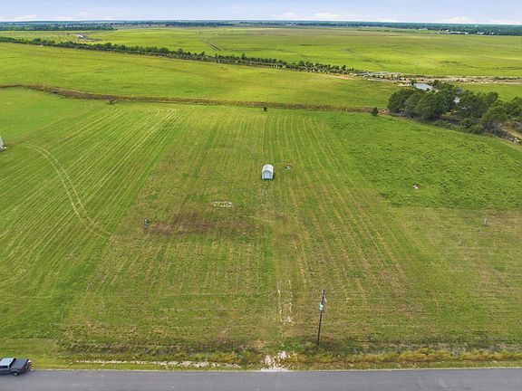 3rd image of 13247 Pousson Rd