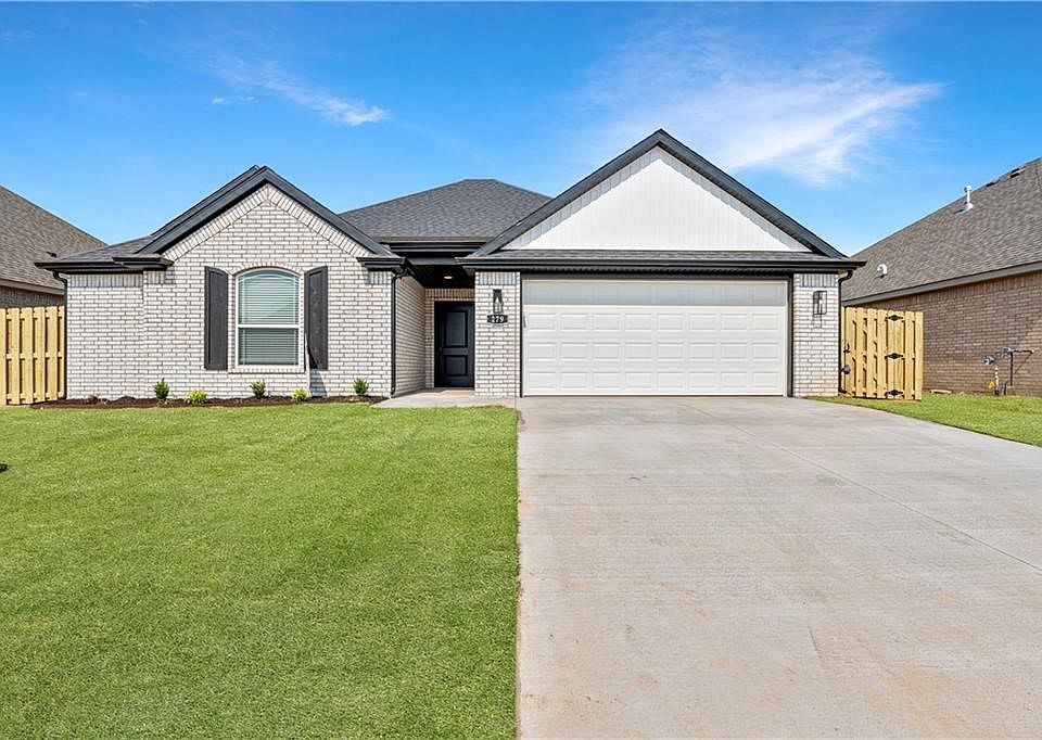 1st image of 1111 Calla Lily Ave