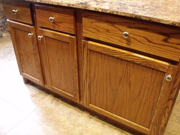 kitchen / island cabinets
