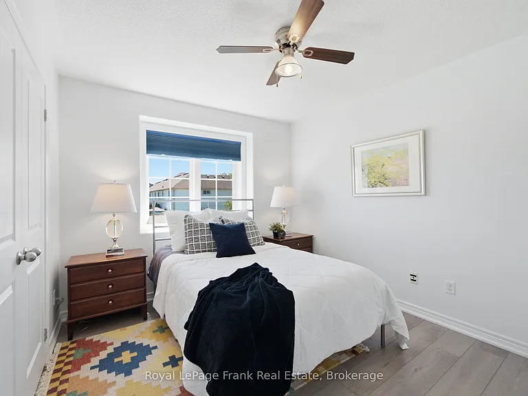 26 Fallingbrook Cres — Photo 17