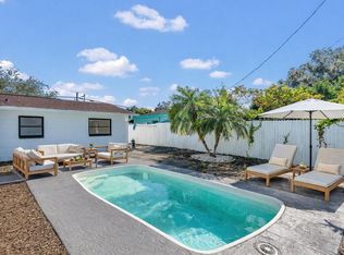 11598 Ridge Rd, Seminole, FL 33778