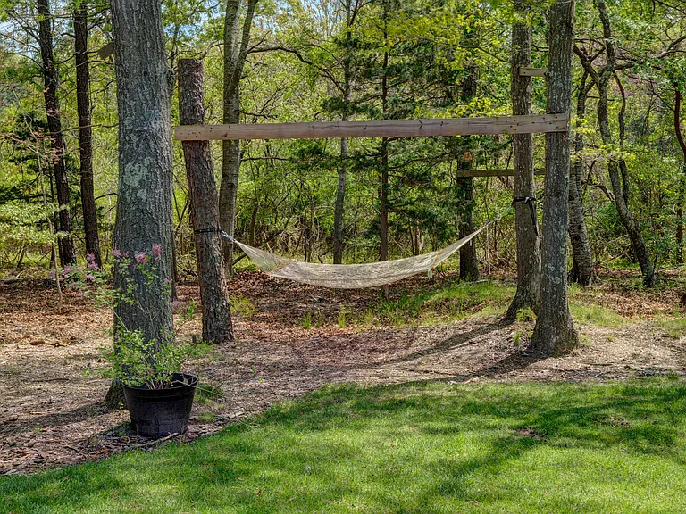 145 Damascus Rd — Photo 16