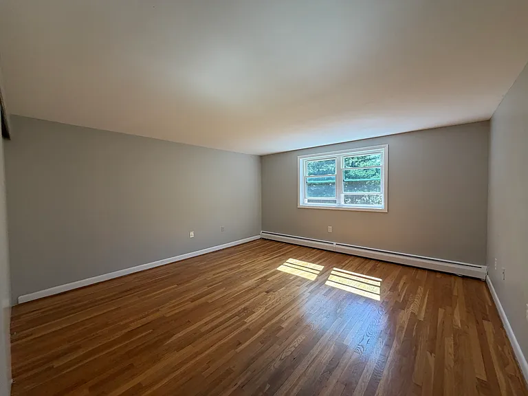138 Store Ave #3O — Photo 6