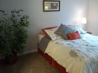 13706 SW Hall Blvd APT 5, Tigard, OR 97223