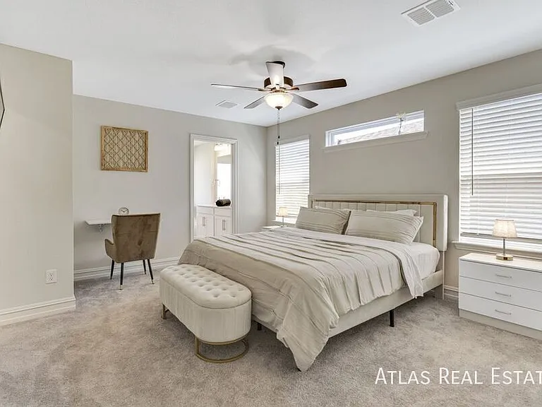 741 Creekwater Ln — Photo 15