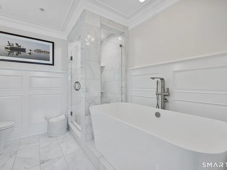 85 Memorial Rd #205 — Photo 21