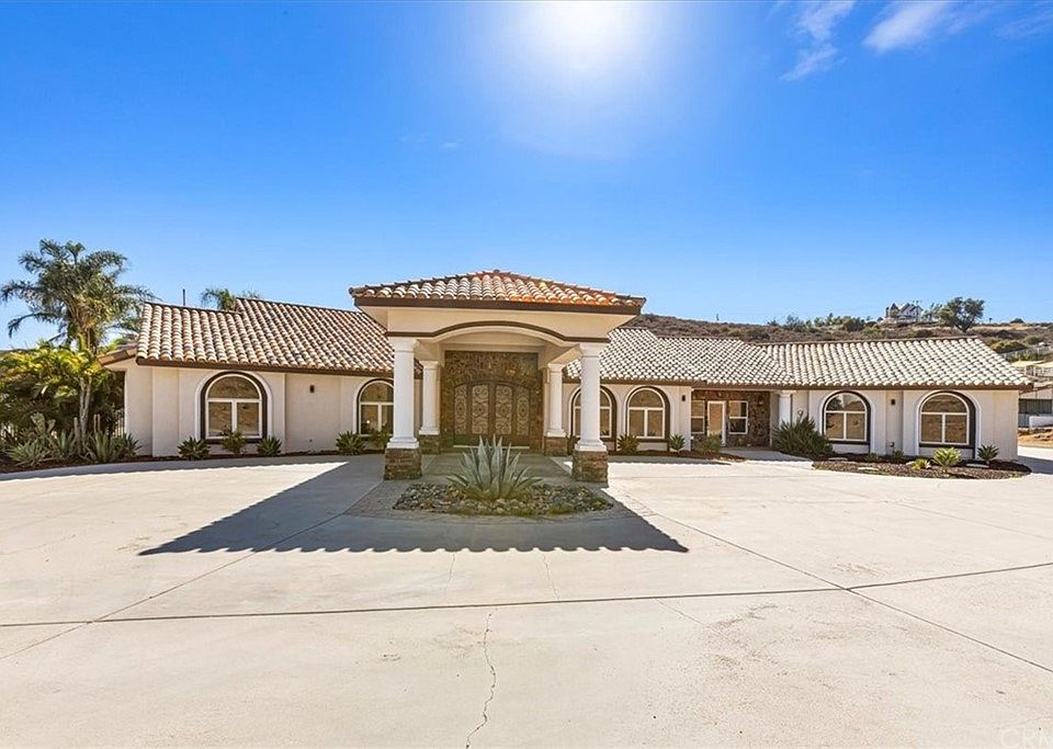 35977 Avenida La Cresta, Murrieta, CA 92562 | Zillow