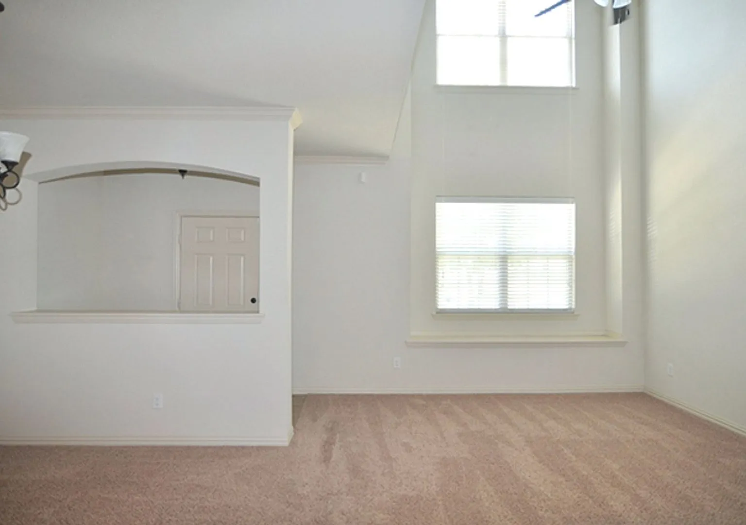 Coming Soon - Modern Keller Isd Townhome With Granite Kitchen & Hoa Pool! — Photo 3