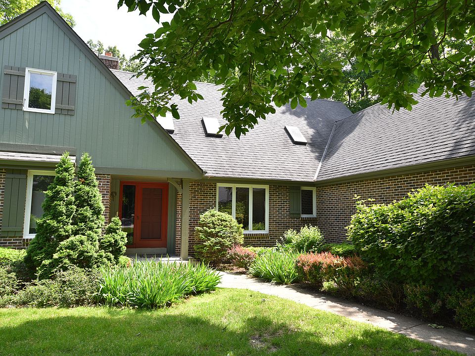 1st image of 12404 N Golf Dr