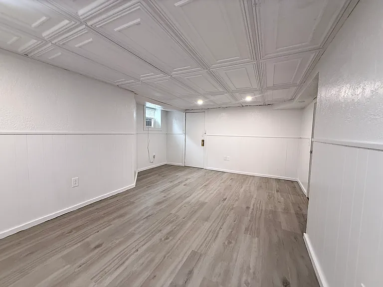 5 Stoneland Rd #4 — Photo 3
