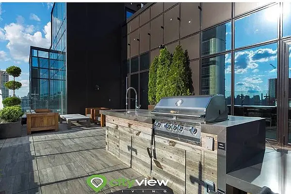 Rented by The KCI Group | media 81