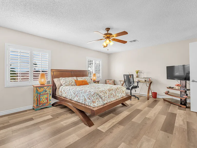 985 Flapjack Dr — Photo 22