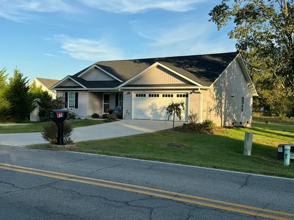 479 Silver Lake Rd, Church Hill, TN 37642