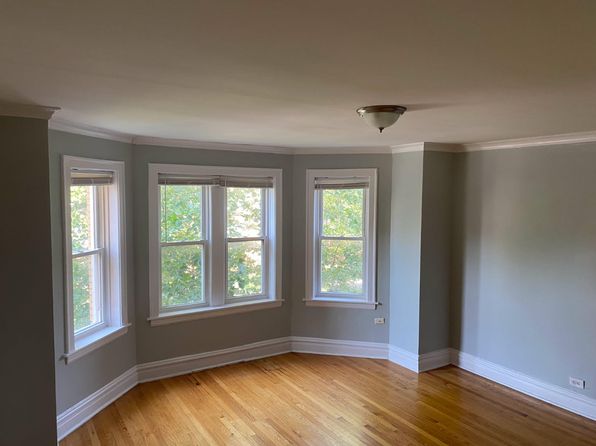 6103 N Claremont Ave APT 2A