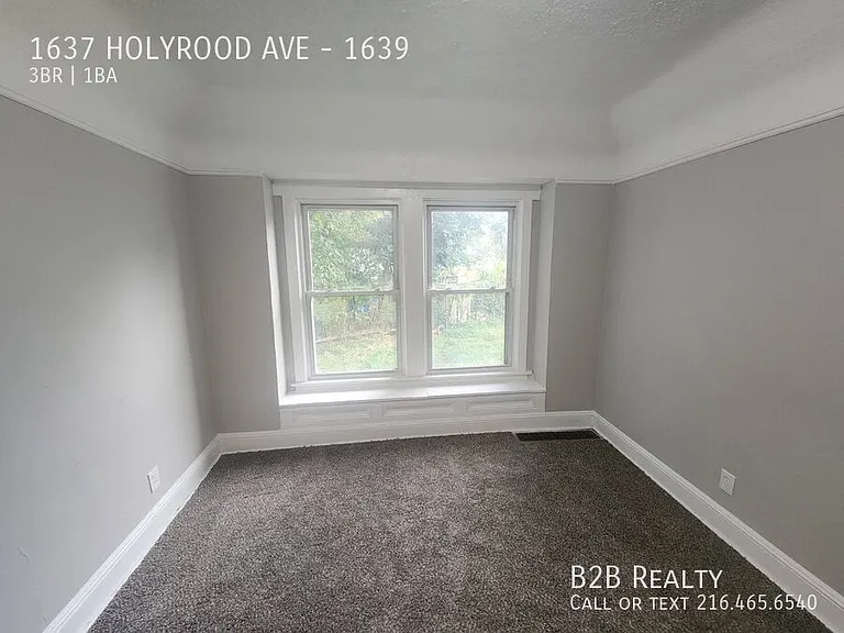 1637 Holyrood Rd #1639 — Photo 11
