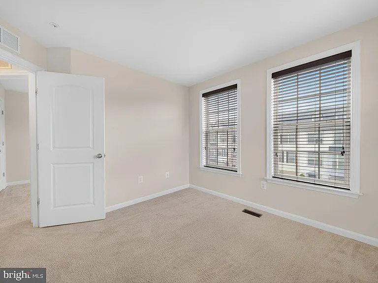 1169 Carinoso Cir — Photo 39