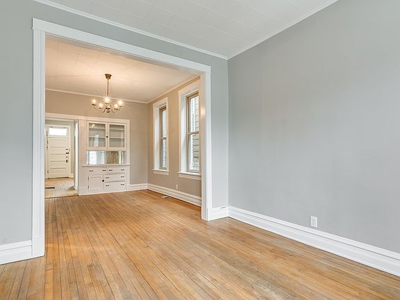 3rd image of 1920 W Cortland St #1