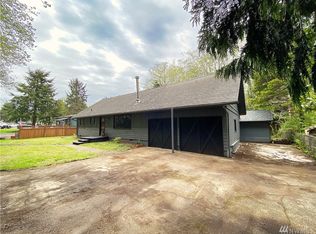 678 Copalis Beach Rd, Copalis Beach, WA 98535