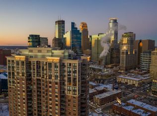 500 E Grant St APT 1804, Minneapolis, MN 55404