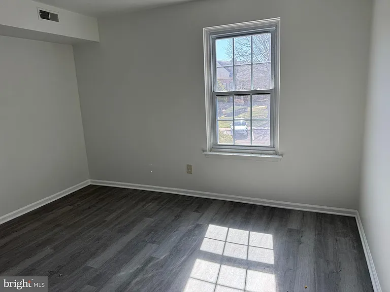 632 Palmer Ln #B — Photo 12