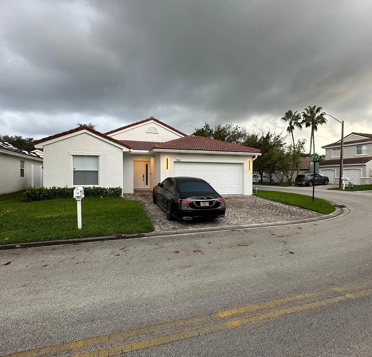 3 bed, 2.0 bath, 1648 sqft, $7,000 — Photo 1