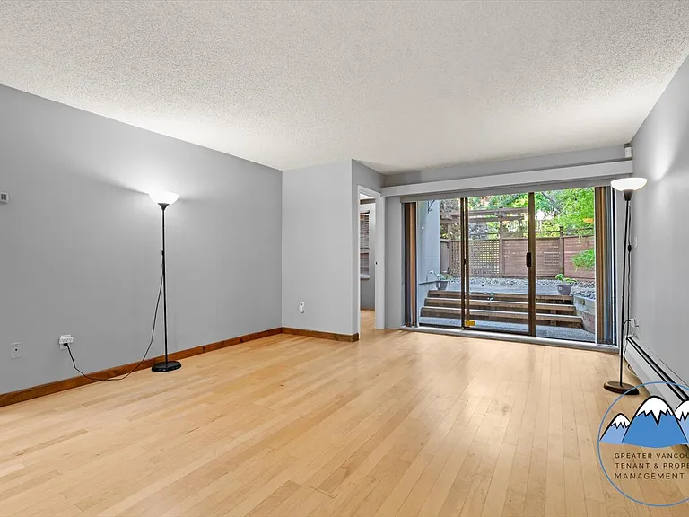 1945 Woodway Pl #102 — Photo 10