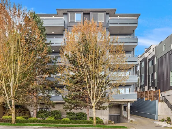 3112 SW Avalon Way #103, Seattle, WA 98126