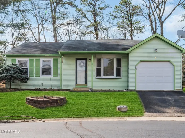 7 Greenmeadow Lane #72, Whiting, NJ 08759