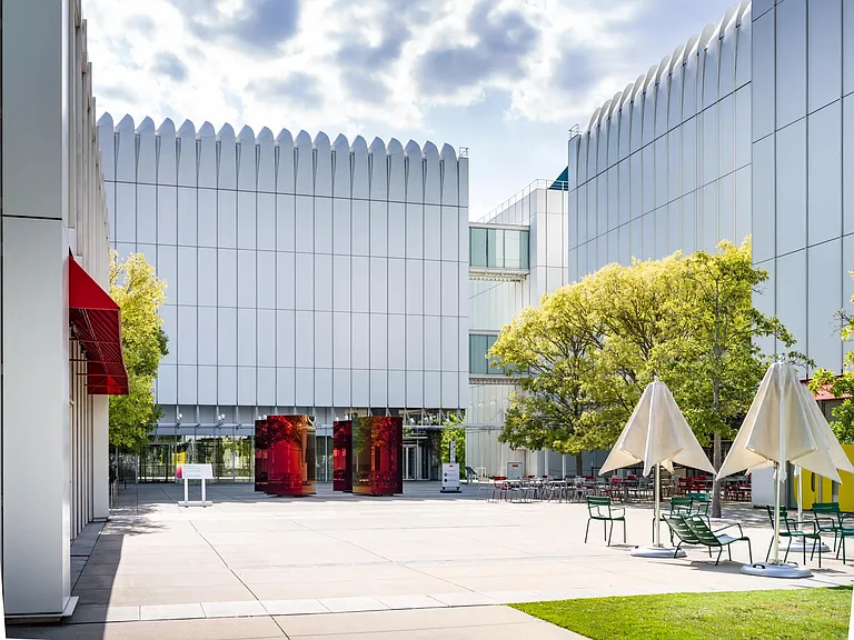 Modera Parkside is just 2 miles from the renowned High Museum, placing world-class art and culture within easy reach. Enjoy Midtown living with one of Atlanta's top artistic destinations nearby, right in the heart of the city!