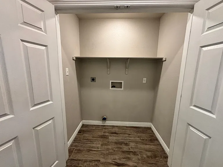 3340 Bordon Dr — Photo 6