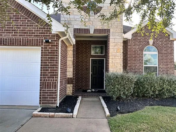 5902 Carnaby Ln, Rosenberg, TX 77471