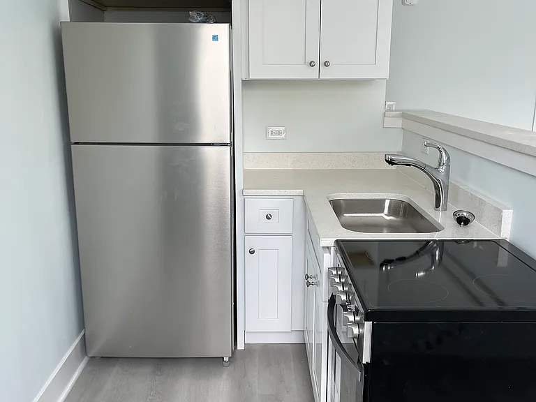 4725-4727 Chester Ave #D4 — Photo 1