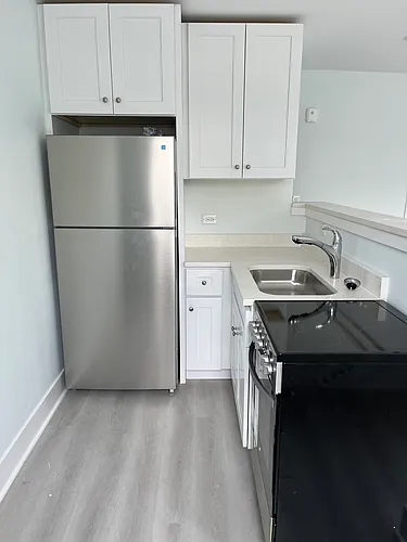 4725-4727 Chester Ave #D4 Photo 1