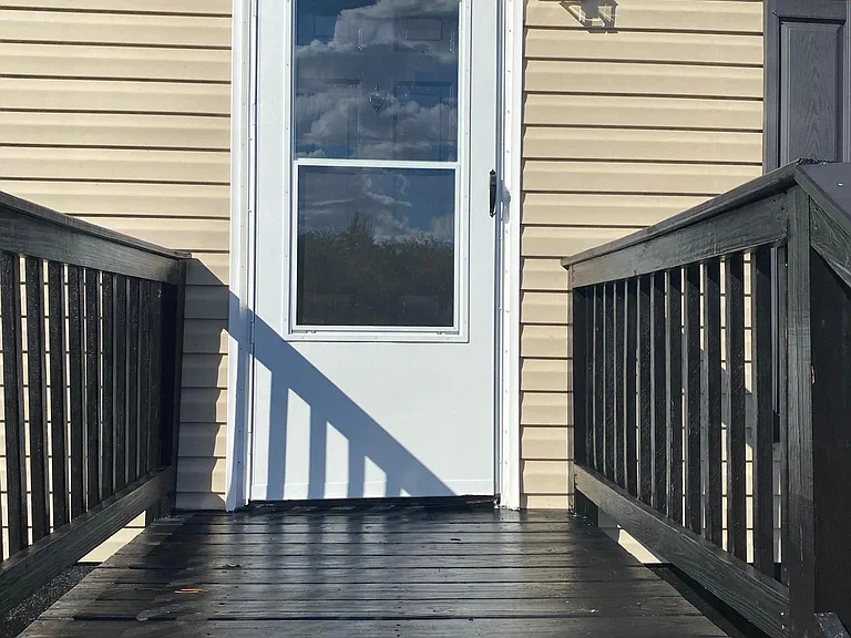 Thomas Field Rd SE — Photo 6