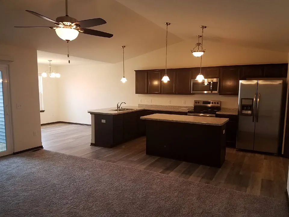 124 Villa Ct