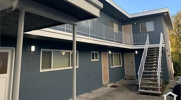 2 bed, 880 sqft, $2,750 — Photo 2