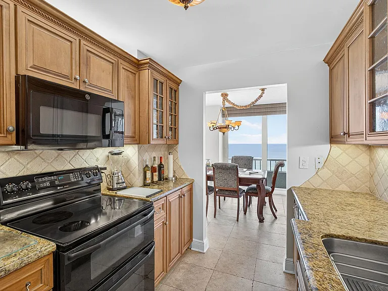 5550 N Ocean Dr #20C — Photo 19